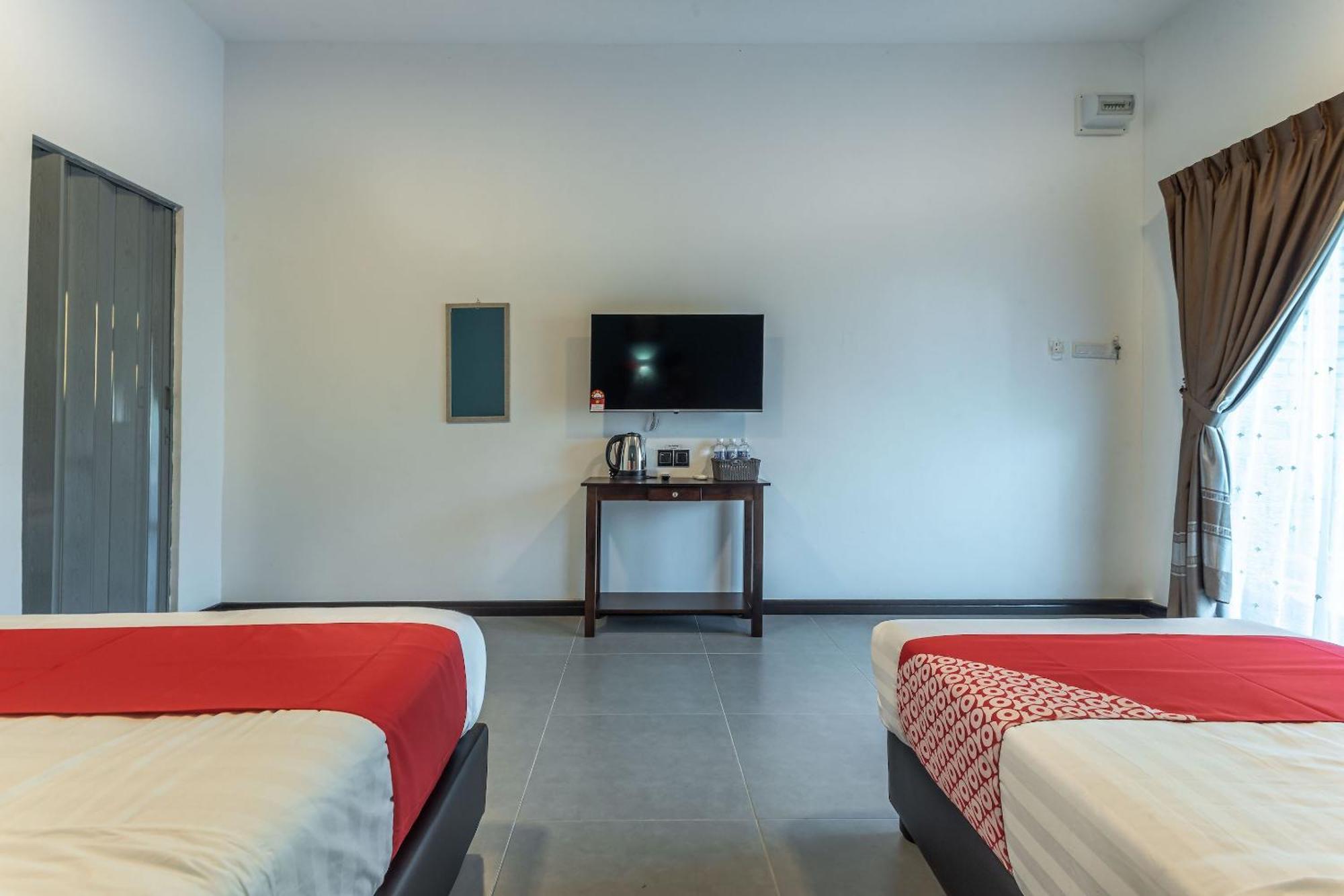 OYO 90149 Pua Family Semporna Hotel Bagian luar foto