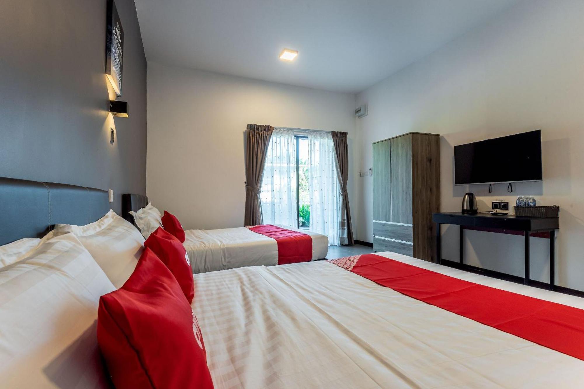 OYO 90149 Pua Family Semporna Hotel Bagian luar foto